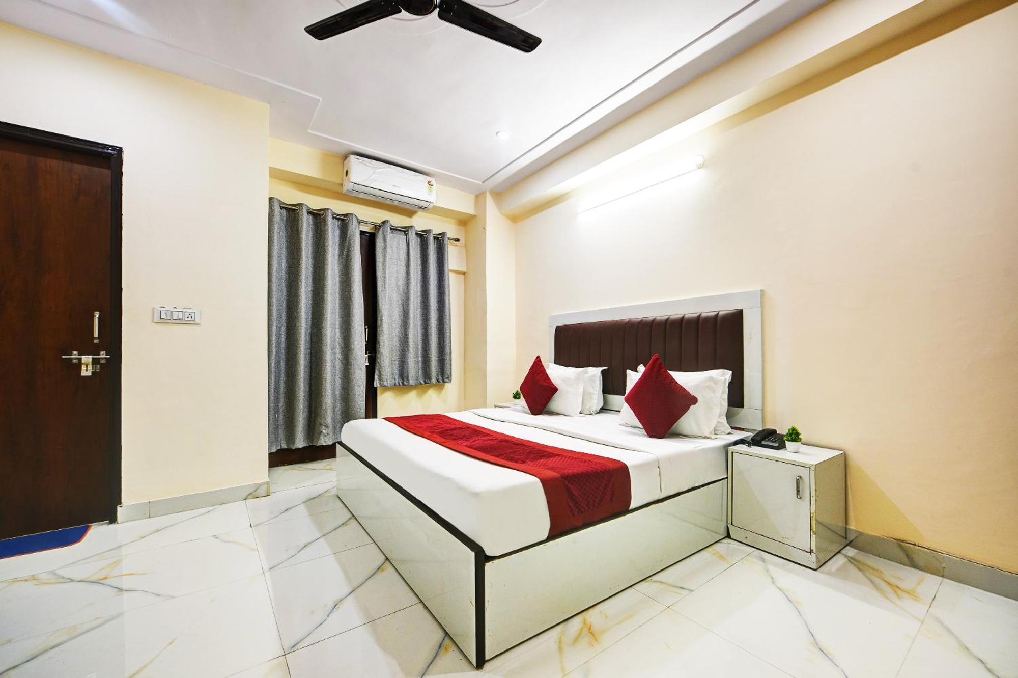 Hotel Krishna Tower Delhi  Eksteriør billede